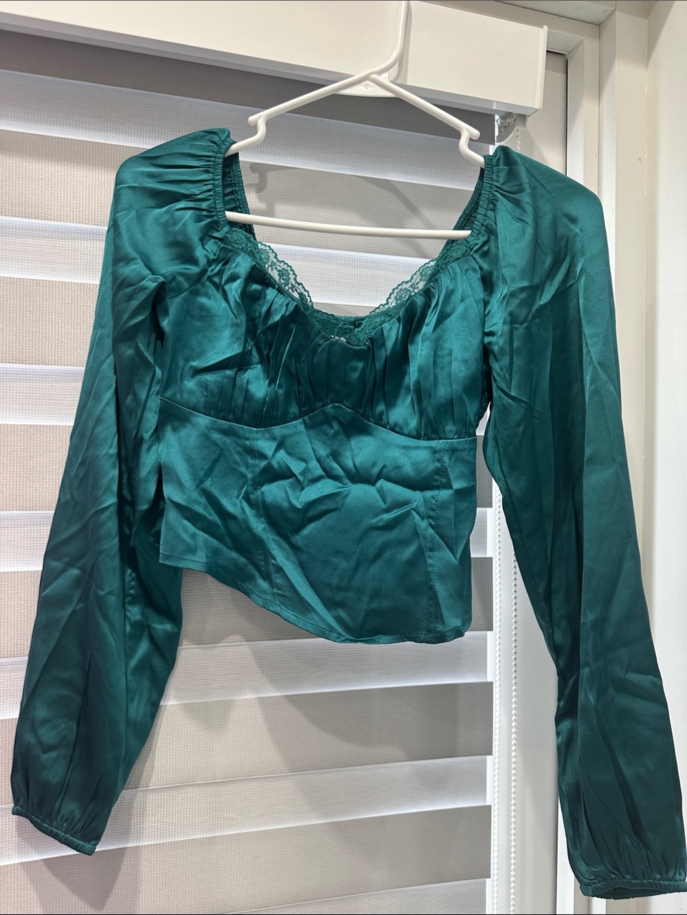 Hollister Emerald Satin Long-Sleeve Lace-Trim Crop Top